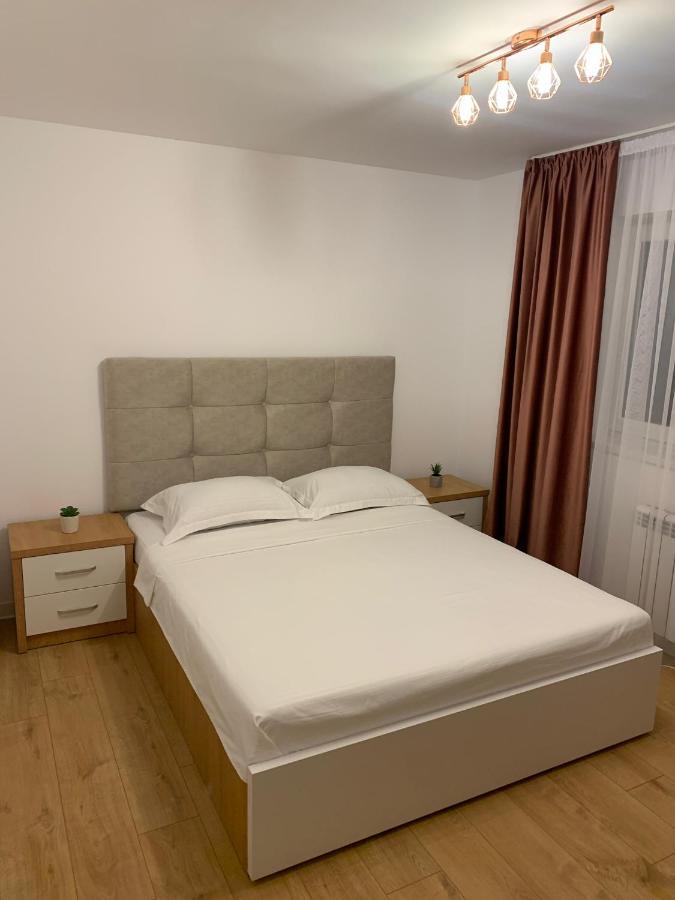 Sunny Apartment In Suceava Extérieur photo