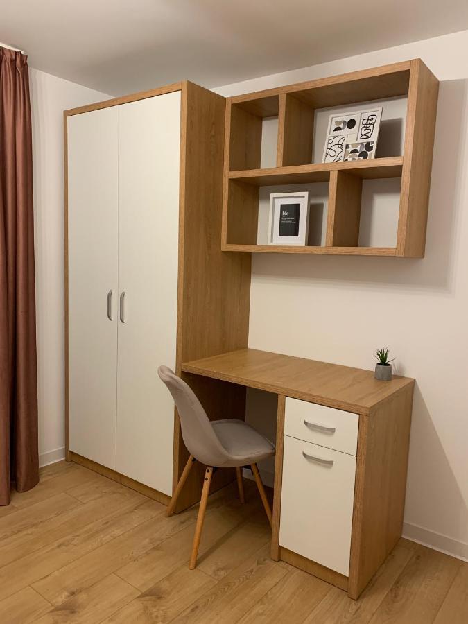Sunny Apartment In Suceava Extérieur photo